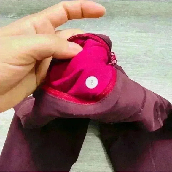 Lululemon Tight Stuff Tight~Wine Berry / Bon Bon ~ size 8 - Picture 13 of 15